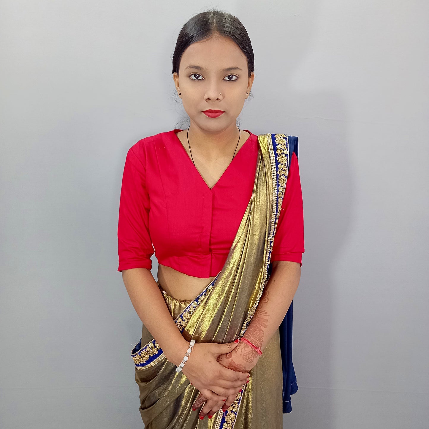V Neck Elbow Sleeves Saree Blouse in Red