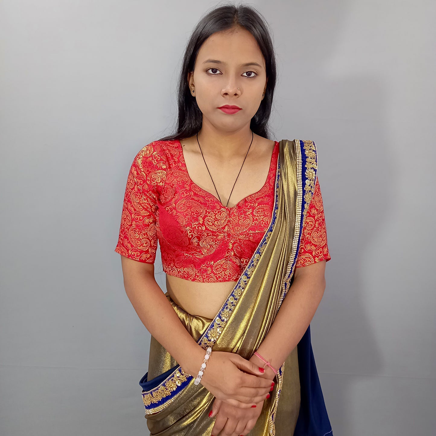 Floral Elbow Sleeves Saree Blouse in Red