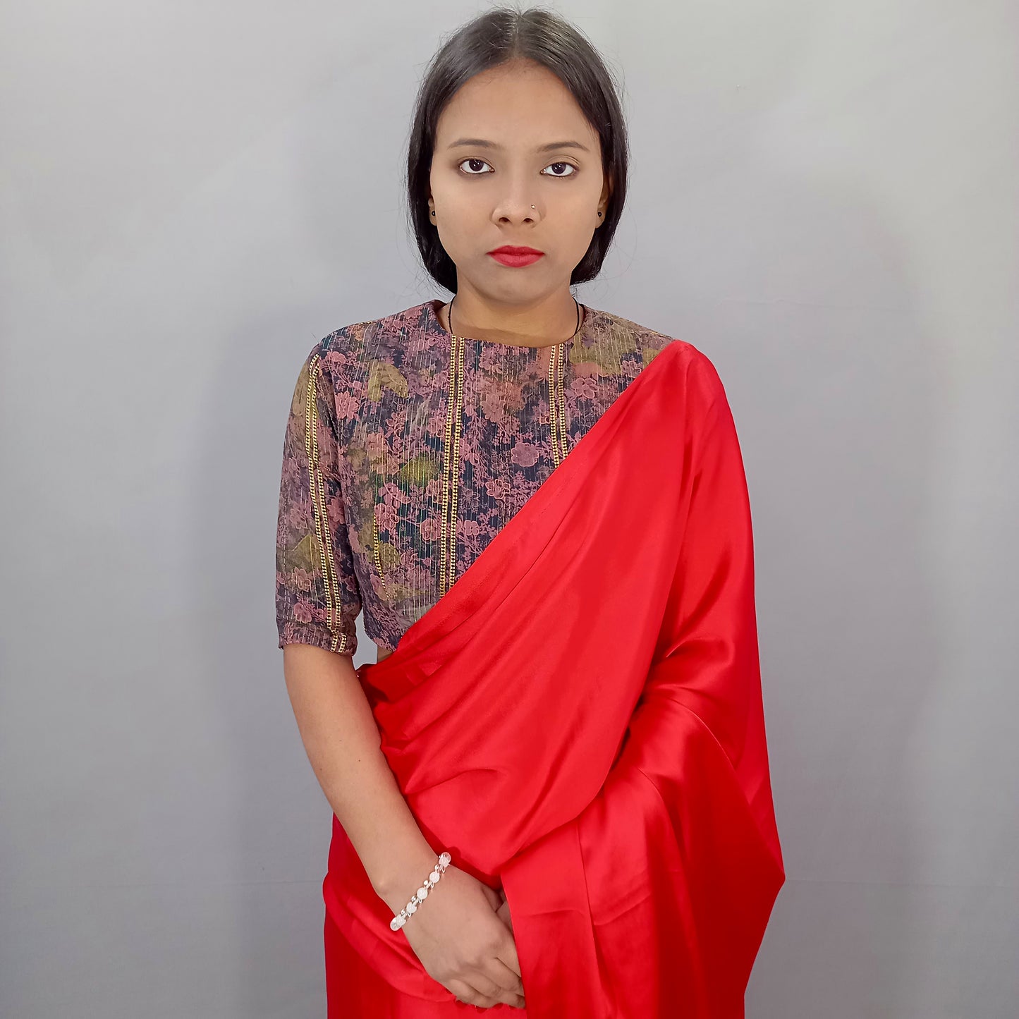 Multicolour Elbow Sleeves Saree Blouse in Multicolour