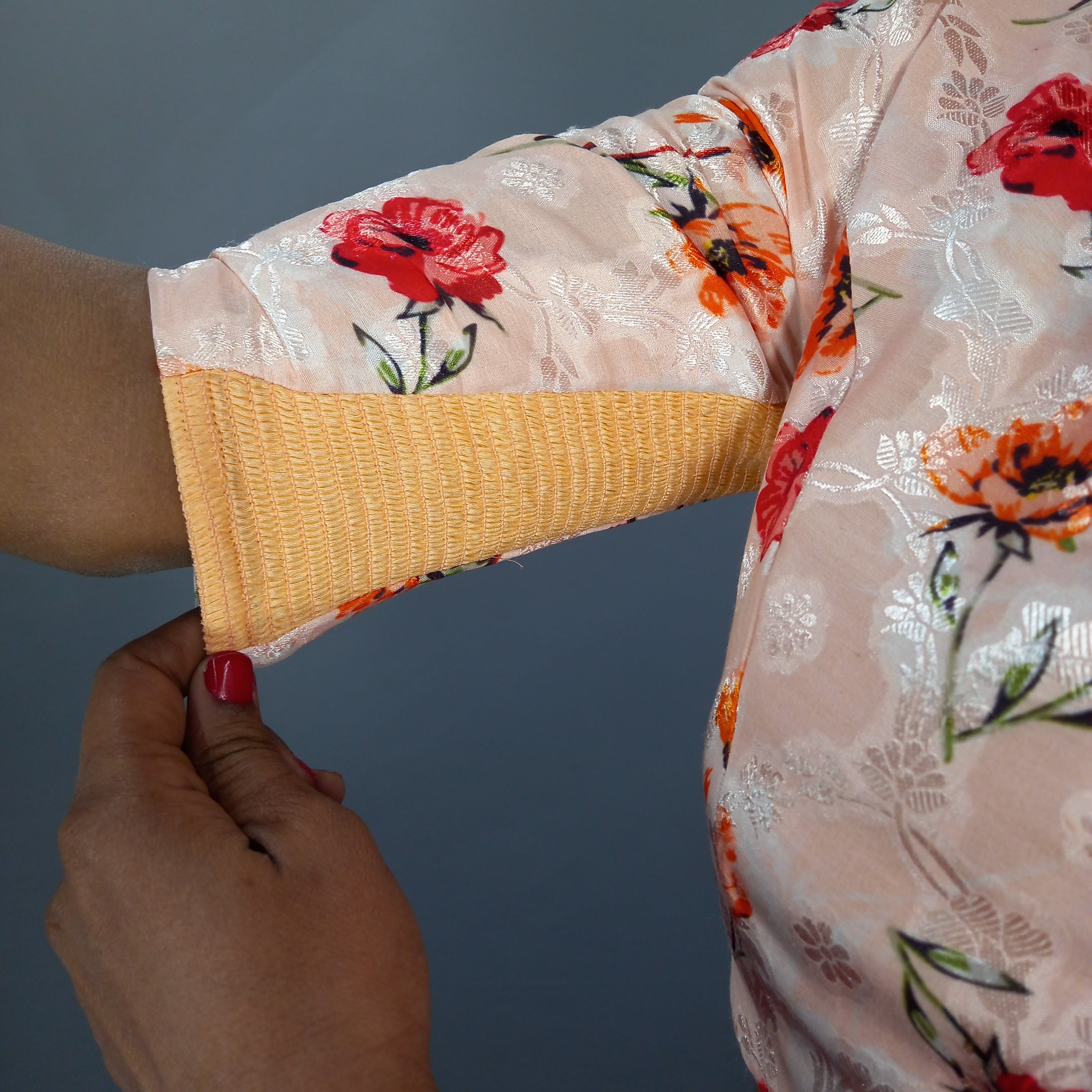 Elbow Sleeves Cotton Saree Blouse in Cream Floral Print