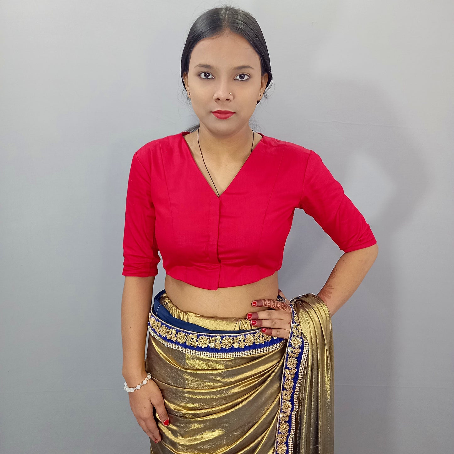 V Neck Elbow Sleeves Saree Blouse in Red